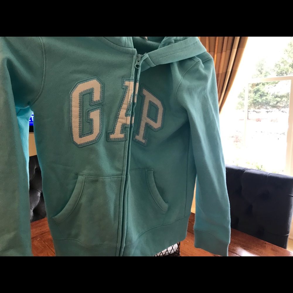 Girls gap sweatshirt